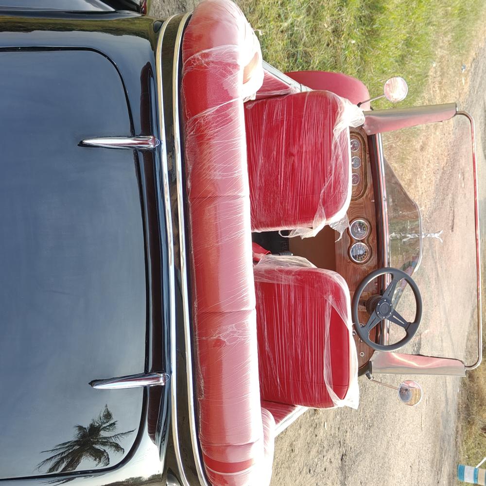 Regal Royal Vintage Car | Vintage Car Replica