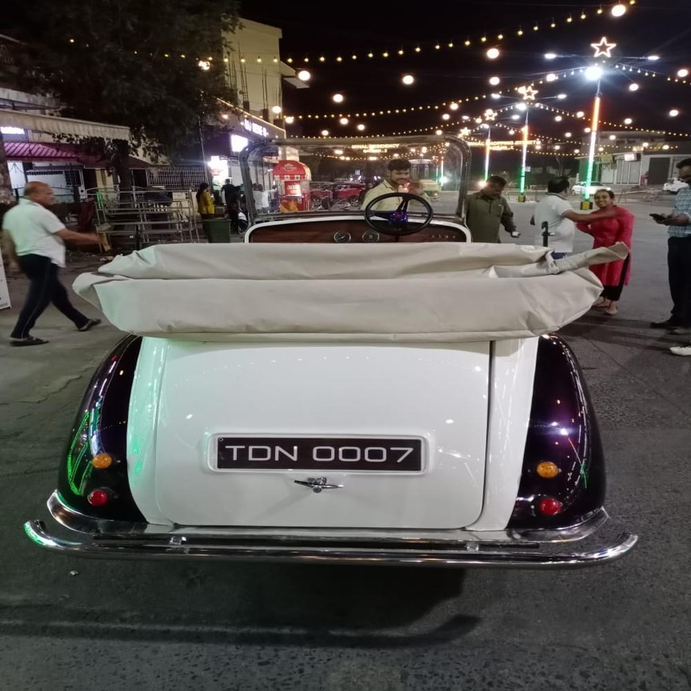 JB Vintage Car