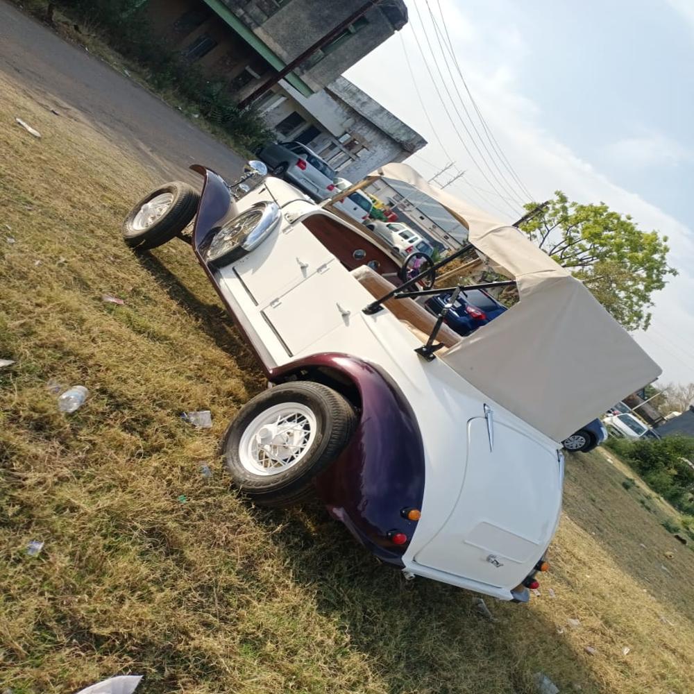 JB Vintage Car