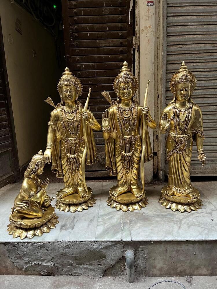Brass Ram Dardbar Statue - Color: Golden