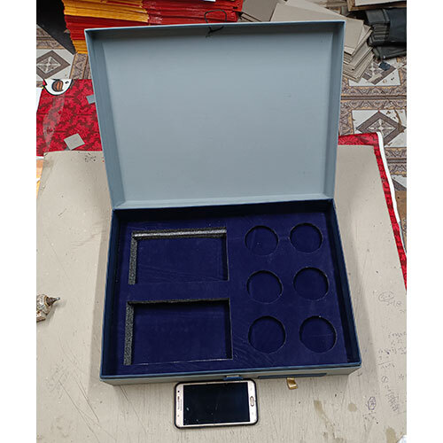 Hamper Box - Heart-shaped, Standard Size, Paper Material | Includes Warranty, Ideal For Gift-giving In Industrial Use