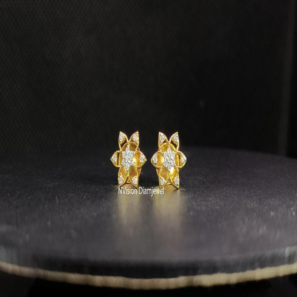 Natural Diamonds Starlight Stud Earrings - Diamond Carat Weight: 0.20 Carat