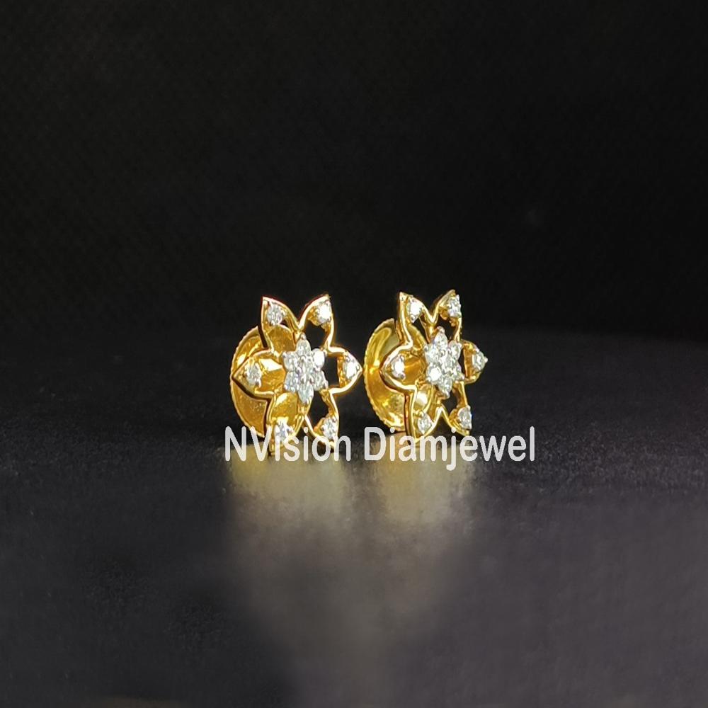 Natural Diamonds Starlight Stud Earrings - Diamond Carat Weight: 0.20 Carat