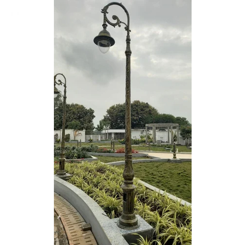 Cast Iron Lamp Post - Color: Black