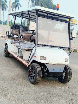 Solar Golf Cart - Manufacturing Year: Latest Years