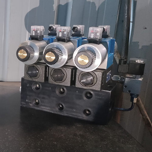 Manifold Block And Valve Assembly