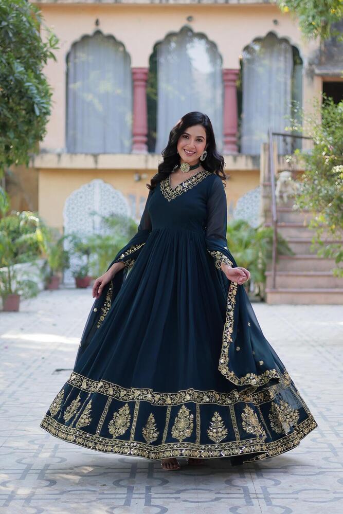 Dessigen Gown - Color: Varied