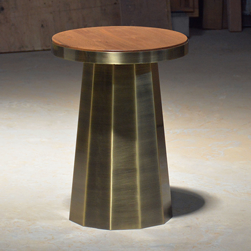 Slip Metal Side Table In Antique Brass Finish With Wooden Top - Artwork: Handmade