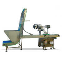 Automatic Top Sticker Labeling Machine With Elevator - Accuracy: 100  %