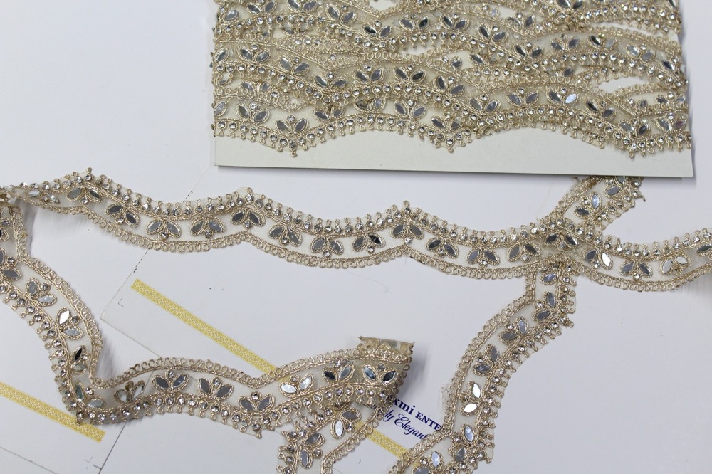 Handwork Lace & Mirror - Color: Golden