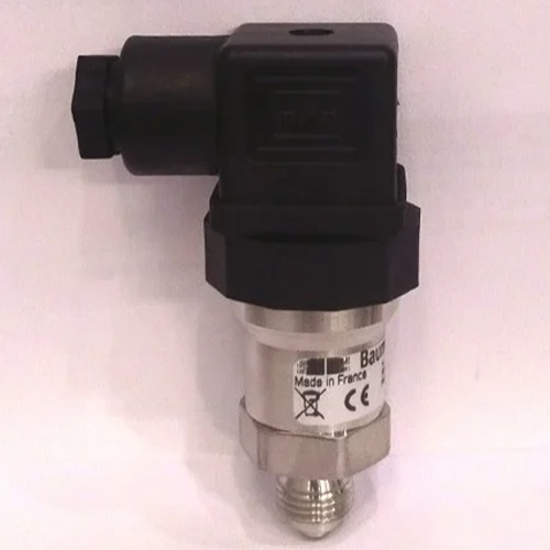 Baumer Ctx-3.2.3.B59.0 Pressure Transmitter - Color: Black & Silver