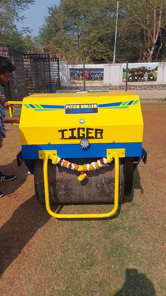500-750 Kgs Walkbehind Battery Operated Pitch Roller - Age Group: Adults