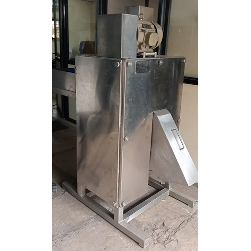 500 Kg-Hr Mango Cutting Machine