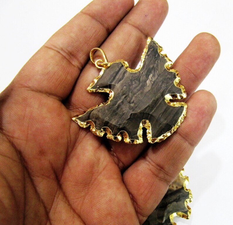 Natural Jasper Bird Shape Design Gold Electroplated Edge Double Loop