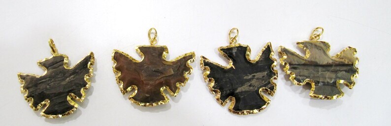 Natural Jasper Bird Shape Design Gold Electroplated Edge Double Loop