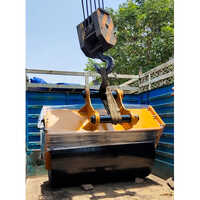 Excavator Roller For 10 Ton, 14 Ton, 20 Ton Machine - Color: Yellow