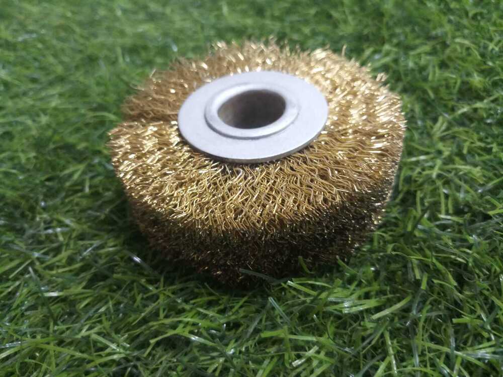 Brass Wheel Brush - Custom Size, Black Bristles, Adjustable Length And Diameter, Versatile Usage For Industrial Applications