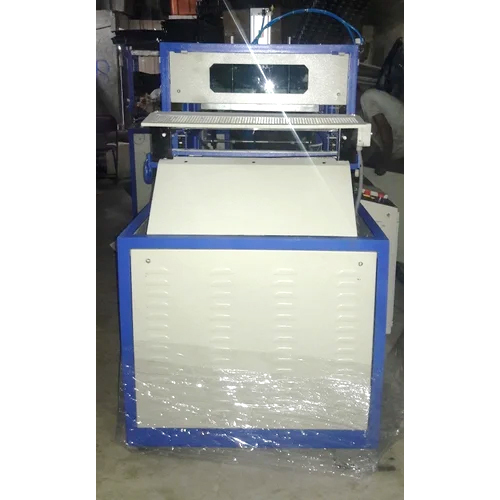 Semi-Automatic Vacuum Forming Machine