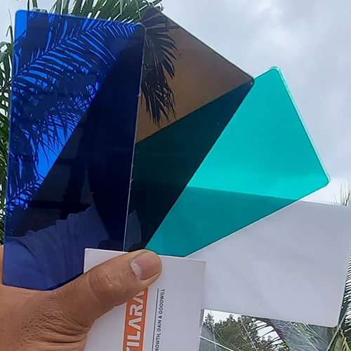 सॉलिड्स पॉलीकार्बनेट कॉम्पैक्ट शीट