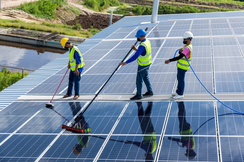Solar Panel Cleaning Brush - Customizable Sizes Up To 12 Meters, Motorised Options Available | Ideal For Commercial & Industrial Use, Automatic Switch