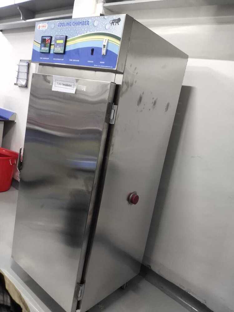 लेब रेफ्रिजरेटर