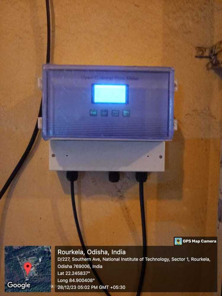 Everest Open Channel Flow Meter - Accuracy: 5 %