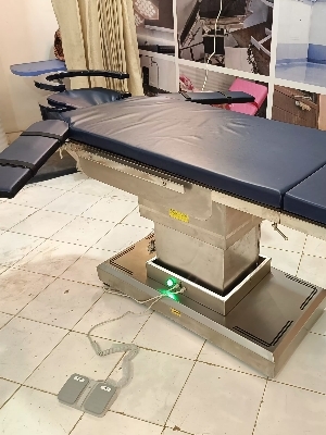Ophthalmic Electric OT Table