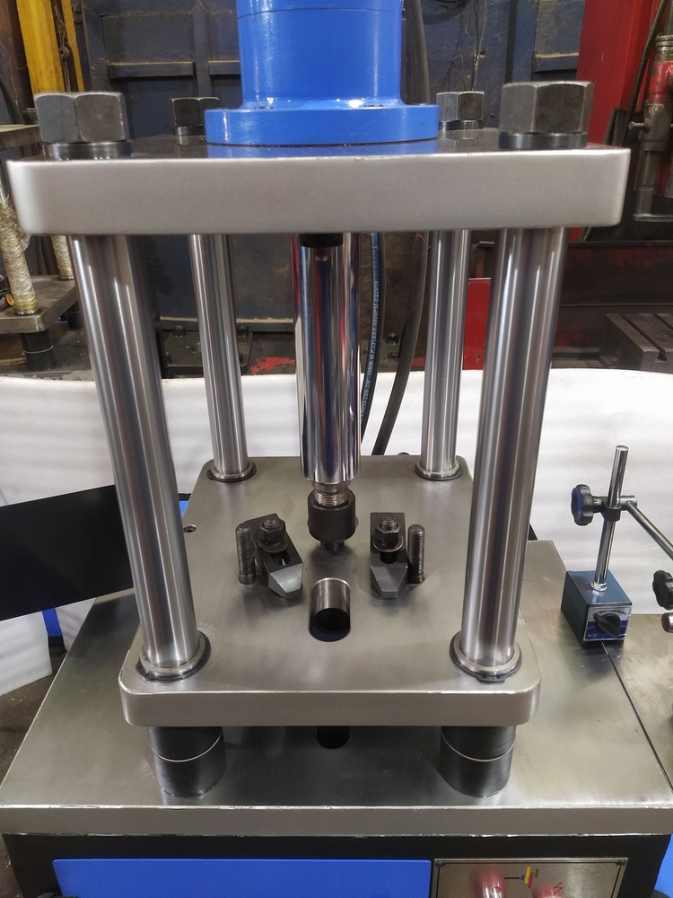 CHP 400 Bike Crankshaft Assembly Hydraulic Press