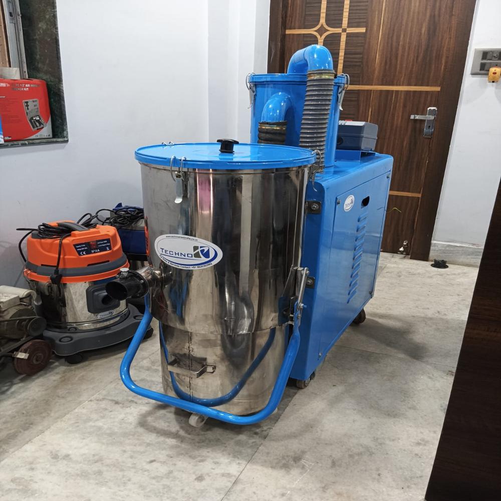 Industrial Vacuum Cleaner - Voltage: 220-240 Volt (V)