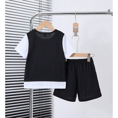 Kids Cotton Fabric Black And White Tshirt And Shorts Set - Age Group: 3-5 Year