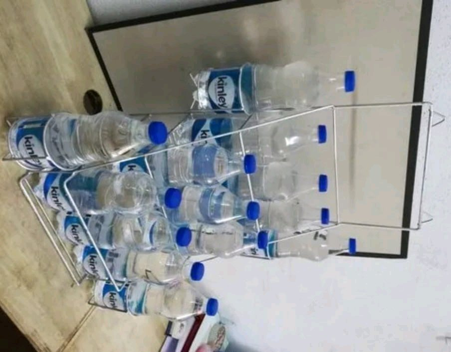 Can Display Stand