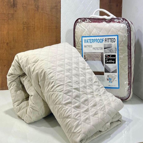 Off White Comfortable Matress Protector