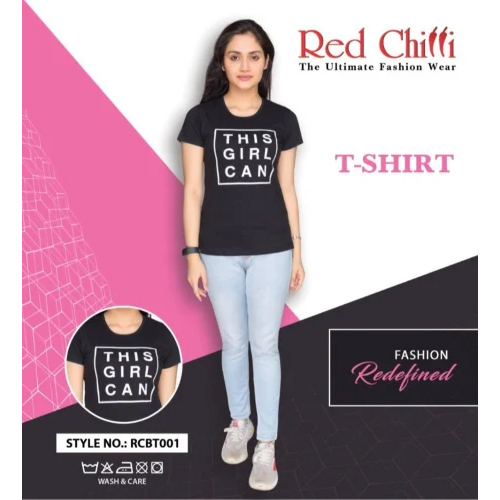 महिलाओं के लिए लाल मिर्च काली टी-शर्ट
