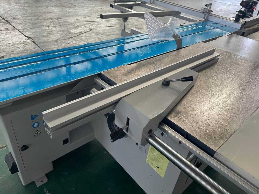 Manual Wood Panel Saw Machine