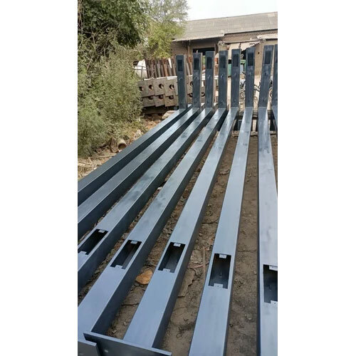 स्क्वायर स्ट्रीट लाइट पोल