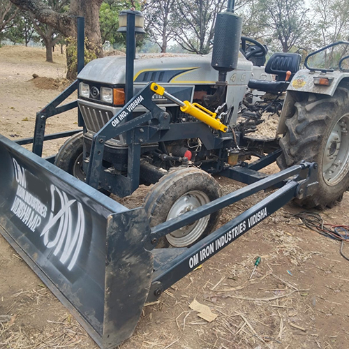 Tractor Front Dozer - Color: Black