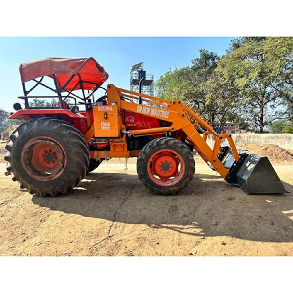 Tractor Front Loader - Features: Heavy Duty Construction
