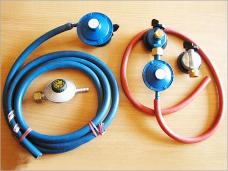 एलपीजी नियमकों और होसेस