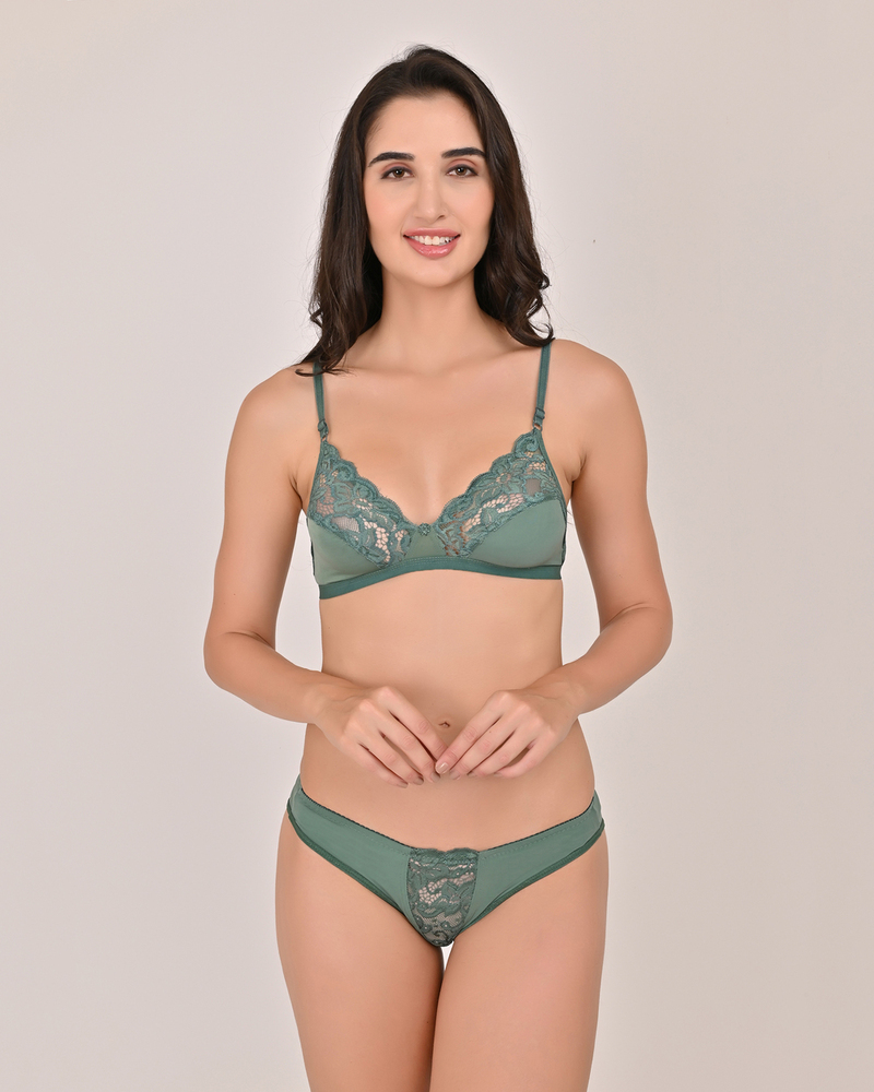 Liberty Set - Color: Multi Color