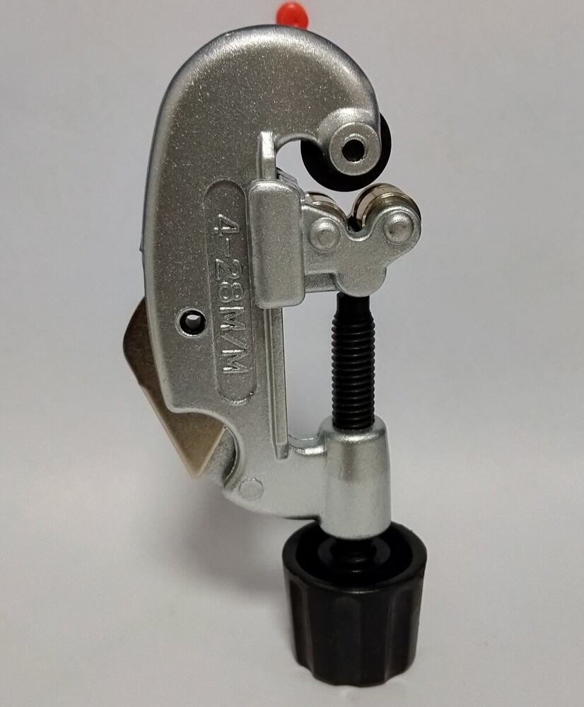 Tube cutter