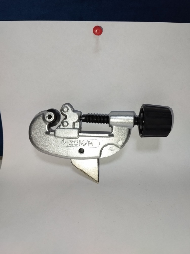 Tube Cutter - Application: Networking / Commercial Industry