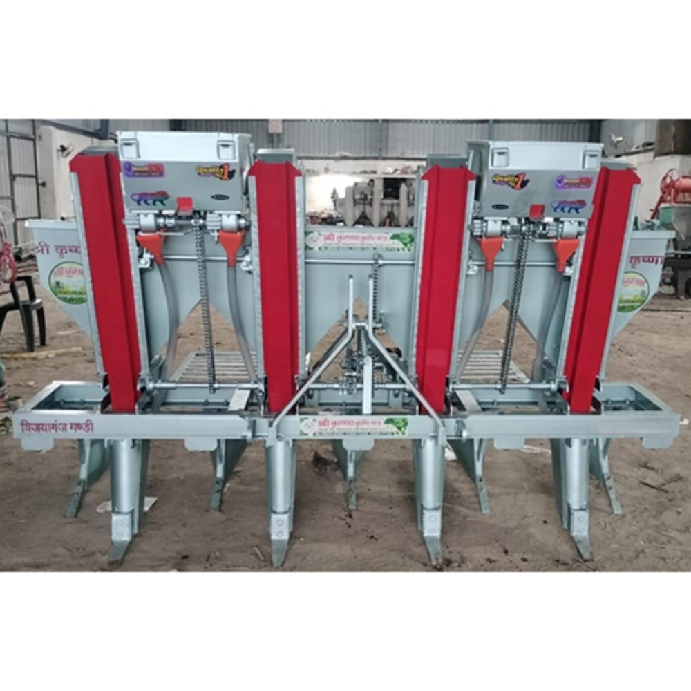 New Modal Potato Planter - Capacity: 500 Kg/Hour) Kg/Hr