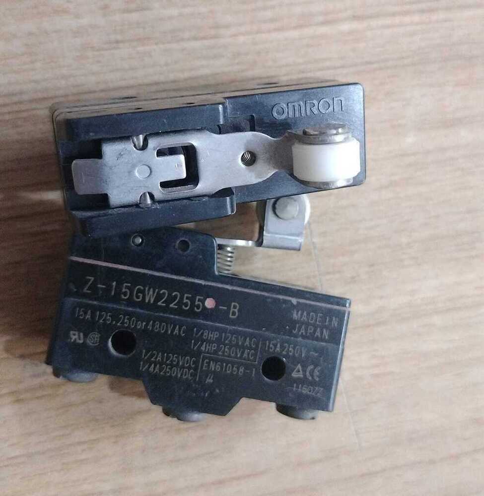 OMRON LIMIT SWITCH, Z-15GW2255-B