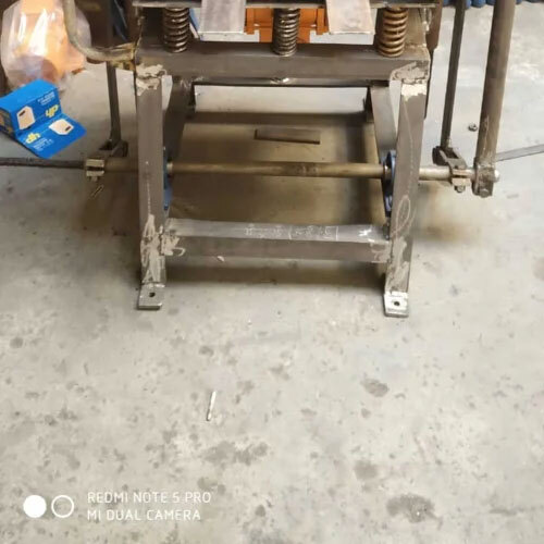 Semi Automatic Concrete Paver Block Machine - Color: Silver