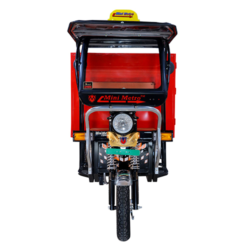 पूर्ण आवृत्त ई-रिक्शा लोडर