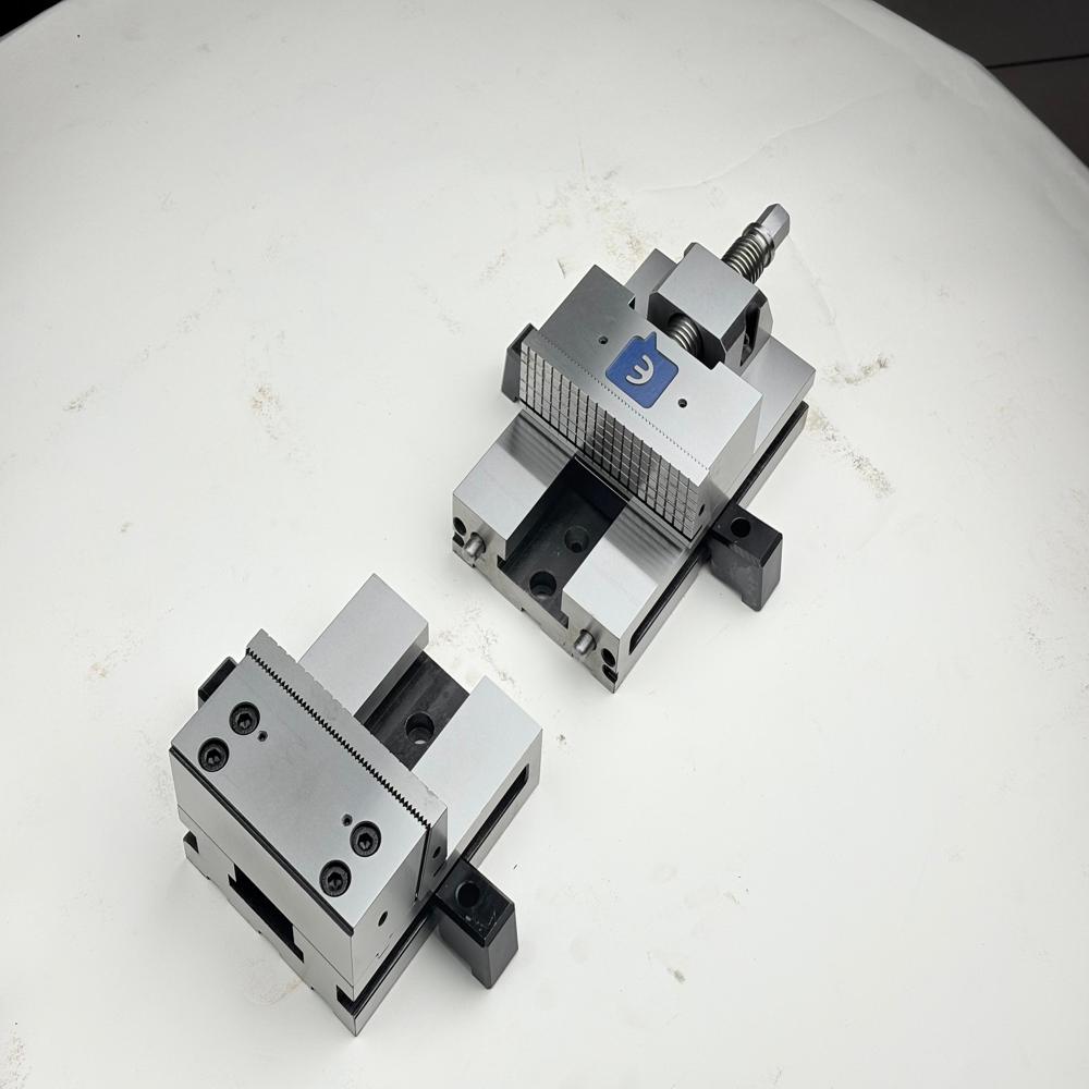 Split Vise (Opening Limitless) - Application: Machine Parts