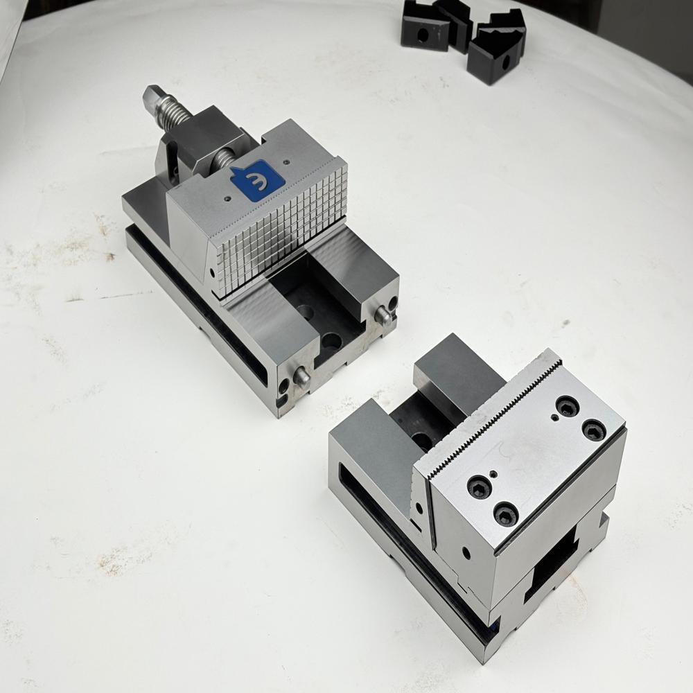 Split Vise (Opening Limitless) - Application: Machine Parts