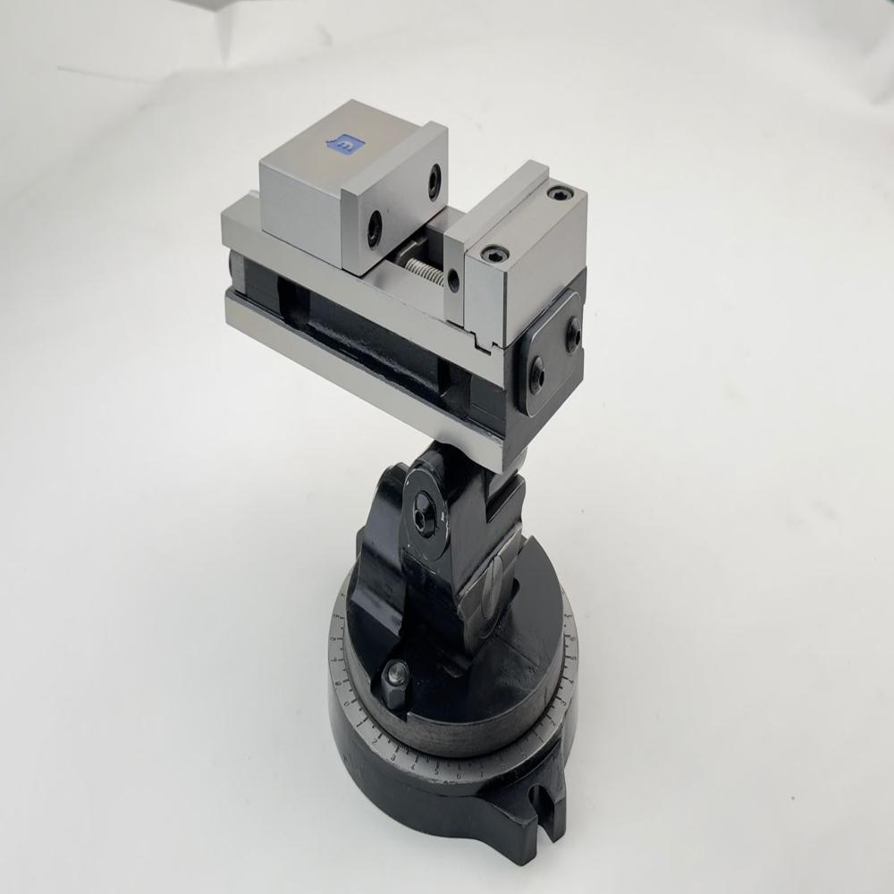 Engeetech 4 Inch Universal With Swivel Bed - Application: Industry