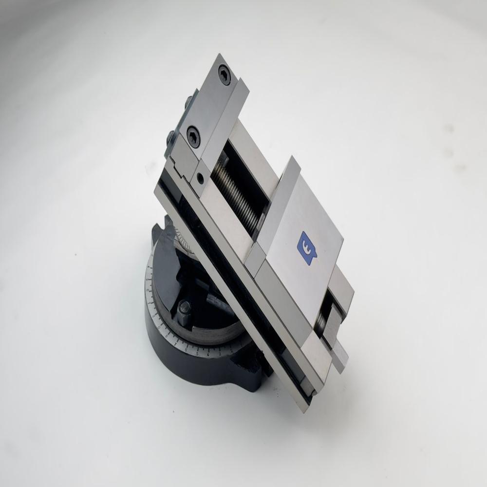 Engeetech 4 Inch Universal With Swivel Bed - Application: Industry