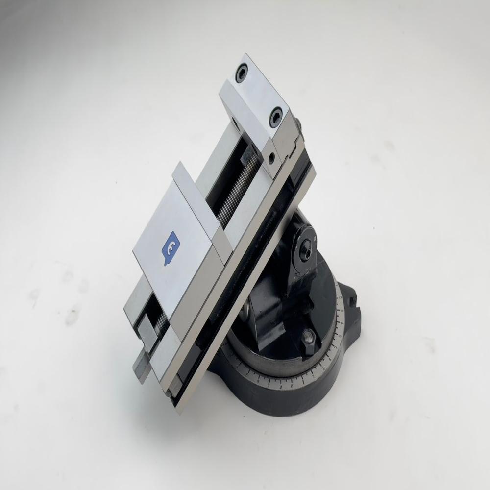 Engeetech 4 Inch Universal With Swivel Bed - Application: Industry